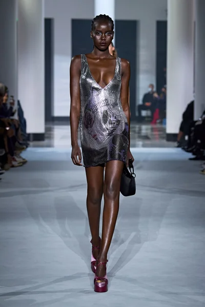Look 38